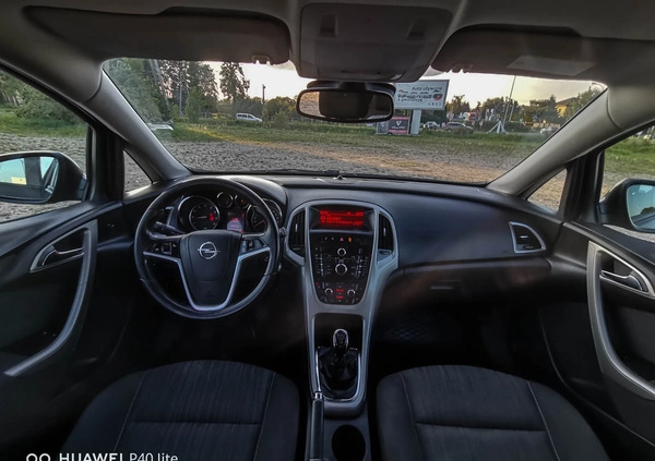 Opel Astra cena 21900 przebieg: 241000, rok produkcji 2009 z Ciechanów małe 407